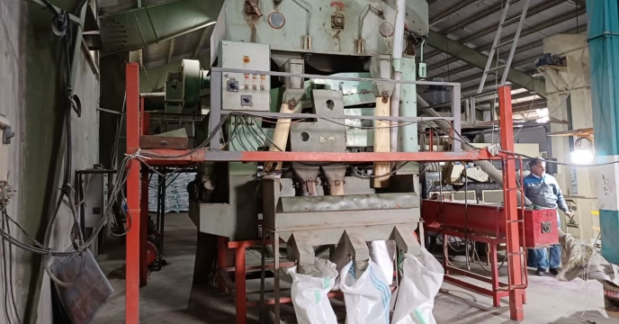 بازدید معاون امور ماشین ها و ادوات کشاورزی از انبار سازمانی شرکت خدمات حمایتی کشاورزی استان مازندران شهرستان قائمشهر