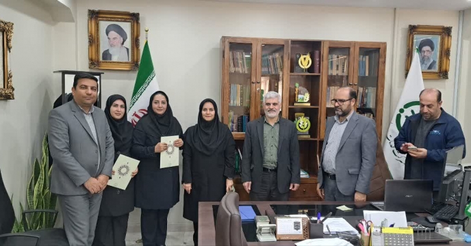 تقدیر از همکاران خانم شرکت خدمات حمایتی کشاورزی استان اصفهان  به مناسبت ولادت حضرت فاطمه زهرا (س)