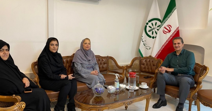 برگزاری جلسه با حضور کارشناسان امور ماشین ها و ادوات کشاورزی در دفتر مدیریت