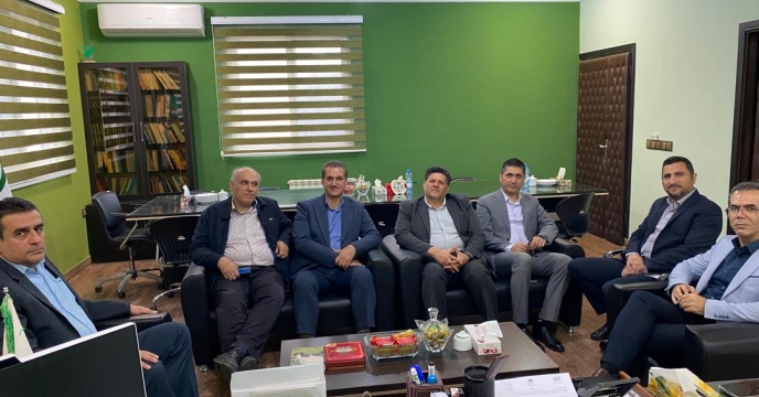 نشست صميمي مديران امور ماشين هاي كشاورزي و مدير امور توليد بذر شركت  در دفتر مدیریت شرکت خدمات حمایتی کشاورزی استان گلستان