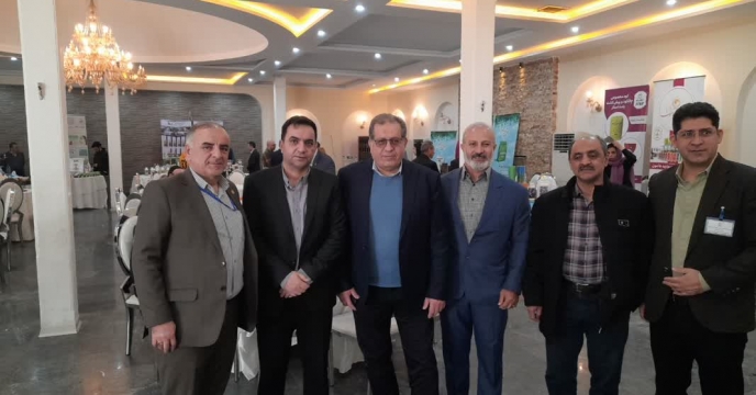بازدید مدیر مجتمع شیمیایی آبیک از همایش بازاریابی کود استان البرز