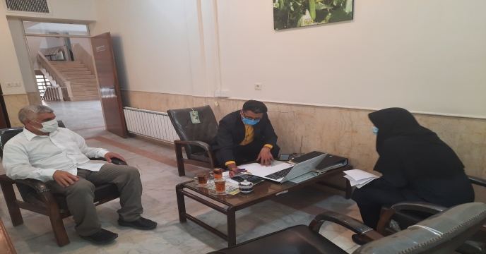 نشست مدیر خدمات حمایتی کشاورزی استان یزد با مدیر اتحادیه گلخانه داران استان
