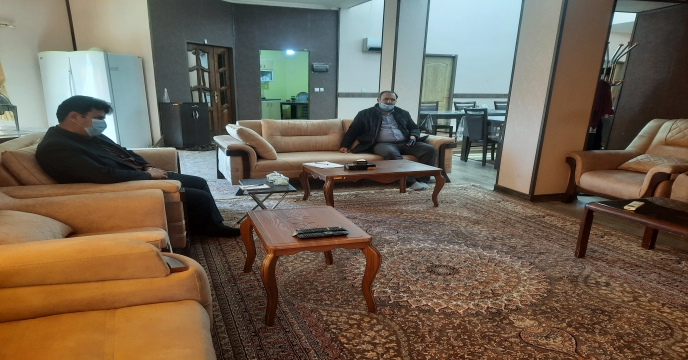 جلسه مدیر شرکت خدمات حمایتی کشاورزی استان یزد با مسئول فنی شرکت کیمیاداران کویر