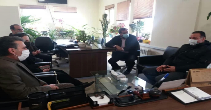 جلسه بررسی مشگلات کود مدیران جهادکشاورزی اراک و حومه با مدیر شرکت خدمات حمایتی – اردیبهشت 1401