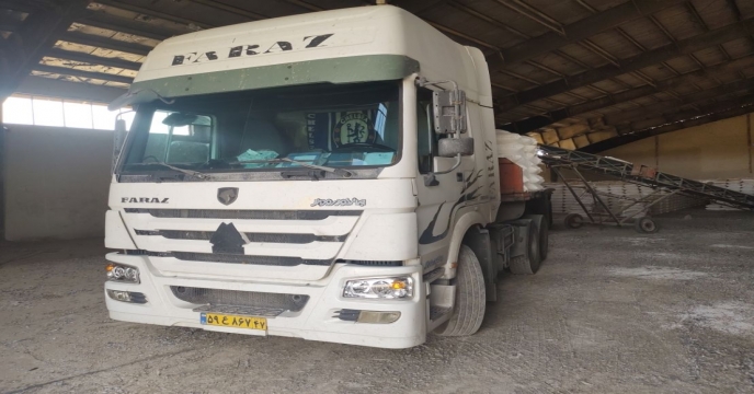 توزیع بیش از104 تن کود کشاورزی ازت به شهرستان فرمهین و حومه در بهمن ماه سال جاری