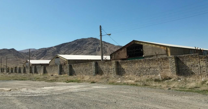 توزیع کود کشاورزی اوره در شهرستان ساوه و زرندیه استان مرکزی 