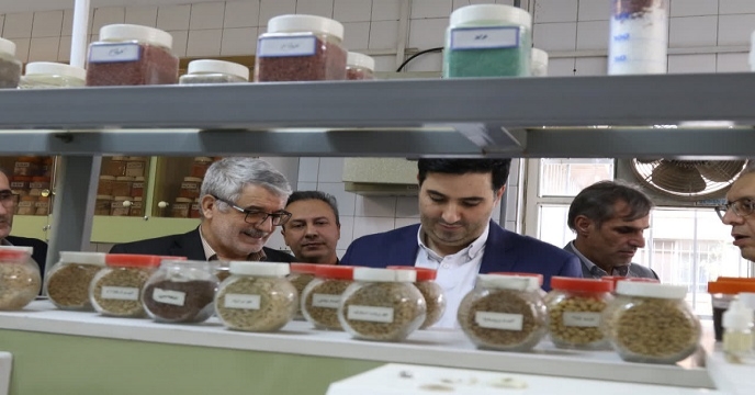 بازدید مدیرعامل شرکت خدمات حمایتی کشاورزی و هیئت همراه از مجتمع شیمیایی آبیک و مرکز تحقیقات کاربردی نهاده‌های کشاورزی کرج