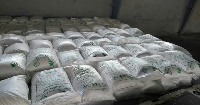 ارسال و توزیع 275 تن انواع کودهای کشاورزی یارنه ای در شهریور ماه سالجاری در منطقه سربند و شهرستان شازند ، حومه استان مرکزی
