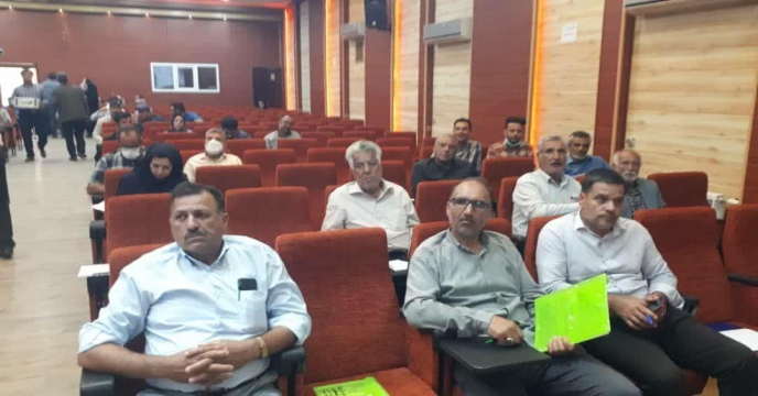 	برگزاری جلسه آموزشی تغذیه گیاهی و کاربرد کود در شهرستان شازند – استان مرکزی