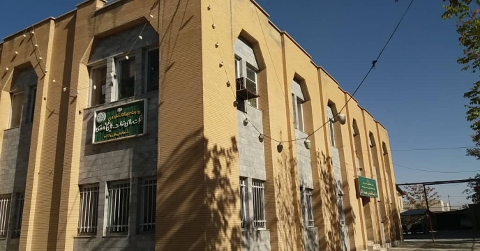 ارسال و توزیع بیش از200 تن کود کشاورزی یارانه ای اوره به شهرستان تفرش و آشتیان و فرمهین در شهریور ماه سال جاری – استان مرکزی