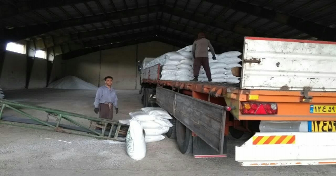 ارسال و توزیع بیش از200 تن کود کشاورزی یارانه ای اوره به شهرستان تفرش و آشتیان و فرمهین در شهریور ماه سال جاری – استان مرکزی
